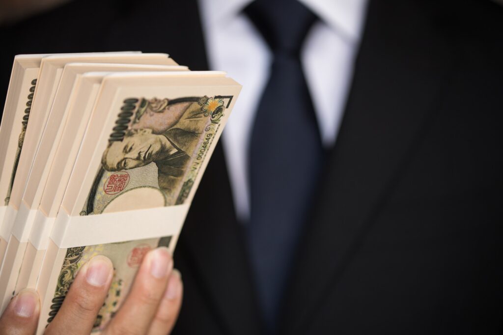 会社のお金を横領してしまった場合に問われる罪と正しい対処法とは